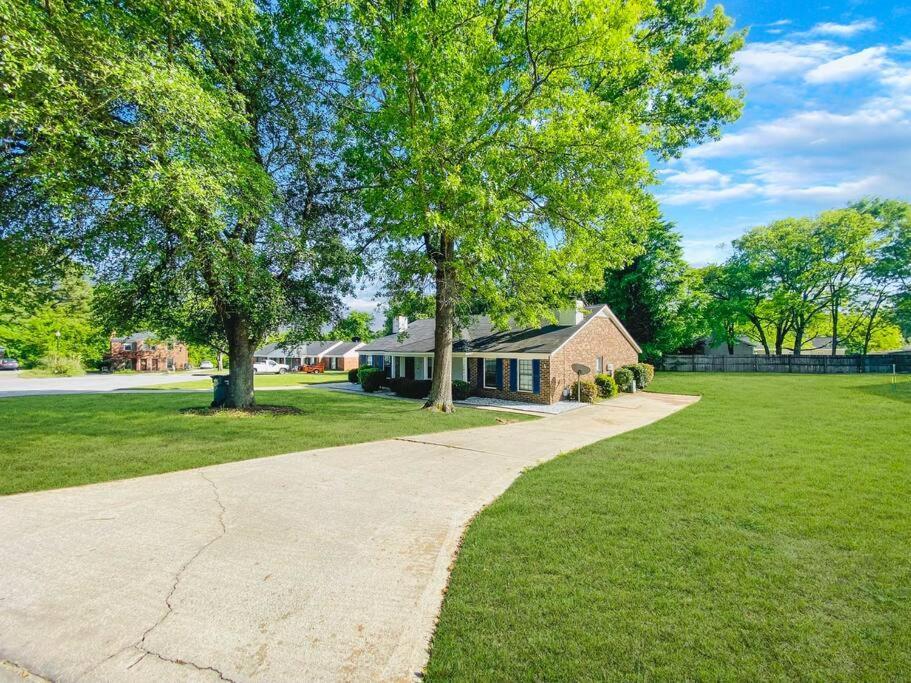 New! Luxe Cottage With Big Backyard 10 Mi To Augusta Evans Екстериор снимка